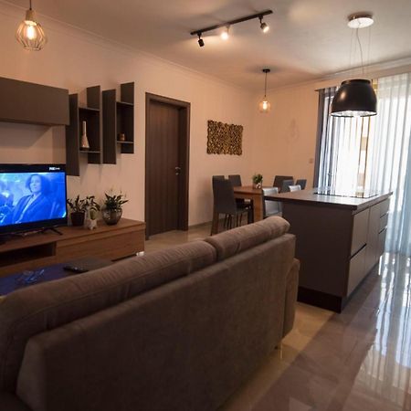 Msiebah Court San Gwann Modern Apt Near Sliema And St Julians Exterior foto