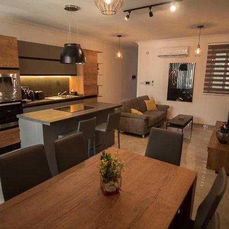 Msiebah Court San Gwann Modern Apt Near Sliema And St Julians Exterior foto