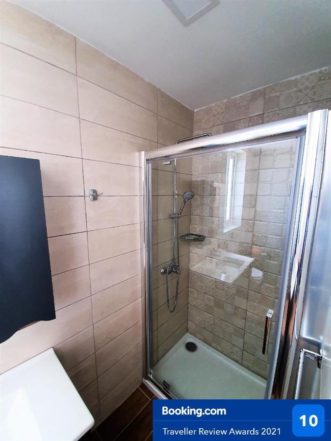 Msiebah Court San Gwann Modern Apt Near Sliema And St Julians Exterior foto